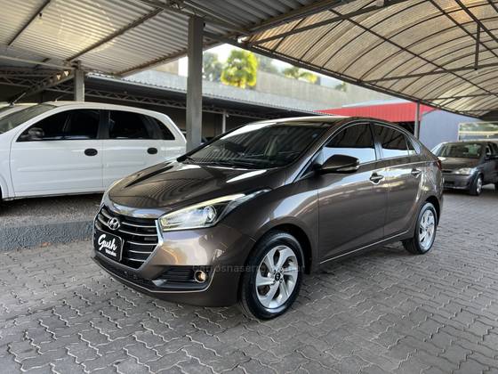 HYUNDAI HB20S 1.6 PREMIUM 16V FLEX 4P AUTOMÁTICO HYUNDAI HB20S 1.6 PREMIUM 16V FLEX 4P AUTOMÁTICO